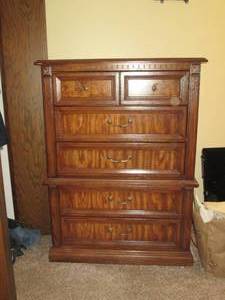 lot 98 image: Tigers eye style wood 5-drawer high...