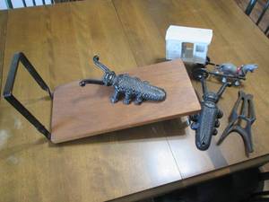 lot 134 image: Vintage Cast Iron horse drawn Milk ...