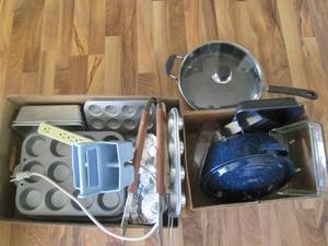 lot 149 image: Metal cookie sheets, cake and muffi...