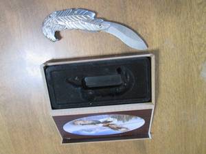 lot 156 image: Collectible Eagle Pocket knife with...