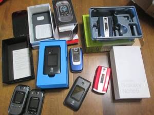 lot 159 image: Collection of pre-owned Samsung and...