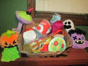 lot 171 image: Assorted theme dog toy lot...