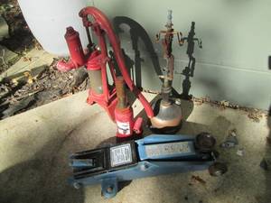 lot 377 image: Hydraulic trolley jack, bottle jack...