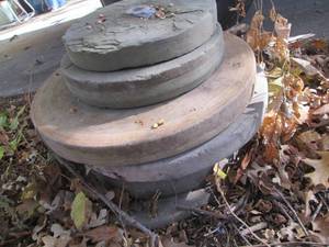 lot 380 image: Assortment of large sharpening whee...