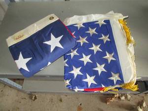 lot 410 image: 2 Large American flags...