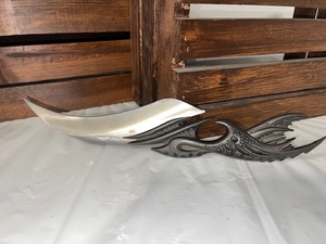 lot 9 image: Fantasy Curved Blade Knife with Ornate Dragon Style Handle