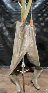 lot 49 image: Pro Line Brown Rubber Chest Waders with Boots