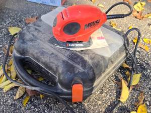 lot 370 image: Black & Decker Mouse Sander MS500 with Case