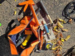 lot 377 image: Tool Bag with Assorted Hand Tools