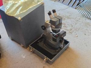 lot 423 image: American Optical Stereo Star Zoom Microscope with Case