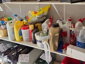 lot 479 image: Household Chemicals - Yard Spray, Paint, Urethane, Clorox Bleach Window Cleaner, Rit and many more (assorted)