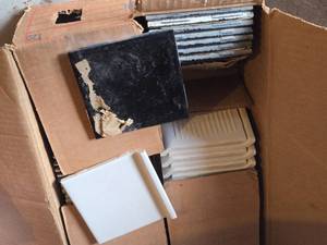 lot 497 image: Lot of (1 Box) Dal-Tile Tile 14 x 4 14 x 4 14