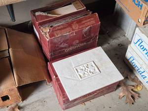 lot 498 image: Lot of (24) Grespania Ceramic Tile 14 x 10 x 8