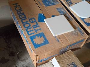 lot 501 image: Lot of (1 Box) 12-sq.ft. Monarch Ceramic Tile 14 x 4 14 x 4 14