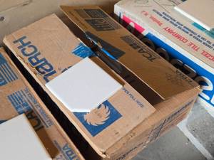 lot 502 image: Lot of (1 Box) 12-sq.ft. Monarch Ceramic Tile 14 x 4 14 x 4 14 (New)