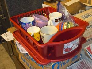 lot 529 image: Sterilite Dish Strainer with Mugs, Cups and Dishes