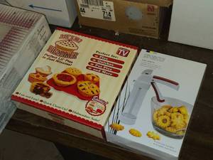 lot 531 image: My Lil Pie Maker, Cookie Press (in original packaging)