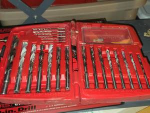 lot 554 image: Skil Drill Bit Set with Plastic Case