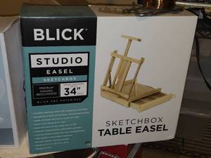 lot 551 image: Blick Studio Easel (in original packaging)