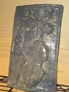 lot 548 image: Ceramic Wall Dcor