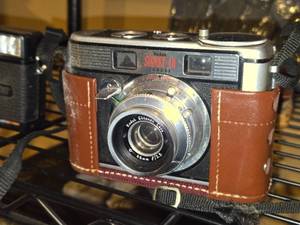 lot 545 image: Vintage Kodak Signet 40 Camera with Leather Case