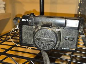 lot 546 image: Vintage Konica Camera