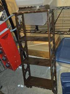 lot 578 image: Wall Mount Shelf