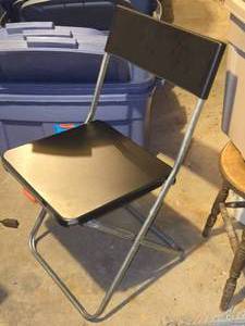 lot 587 image: Lot of (1) Folding Chair