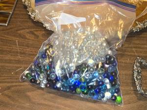 lot 606 image: Lot of (1 Bag) Marbles