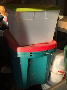 lot 616 image: Lot of (4) Plastic Storage Bins with Lids (3) 25x16x16, (1) 22x16x12
