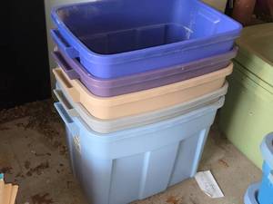 lot 619 image: Lot of (5) Plastic Storage Bins (no lids) 24 x 15 x 16