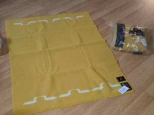 lot 646 image: Lot of (2) Roros-Tweed Roros-Pledd Wool Blanket 51 x 39