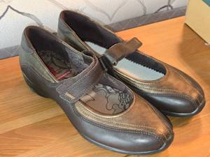 lot 674 image: Ecco Ladies Shoes Size 40