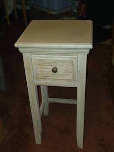 lot 693 image: Night Stand