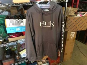 lot 135 image: HUK Performance Fabrics - XXL Grey Long Sleeve Hoodie - Nice