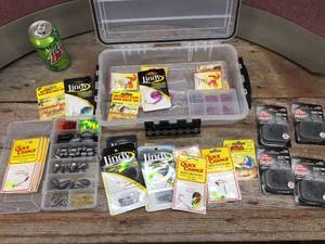 lot 220 image: Group Fishing - Lindy - Berkley - Quick Change - Sinkers - Parts