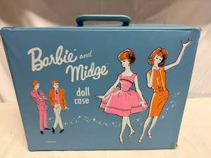 lot 37 image: 1963 Mattel Barbie & Midge Doll Case Filled with Clothes & Accessories