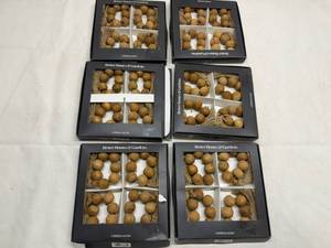 lot 51 image: 16 Wooden Napkin Rings