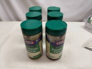 lot 58 image: 6x 8oz Kraft Grated Parmesan Cheese