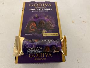 lot 299 image: SSS. 12x Godiva Chocolate Domes Double Chocolate