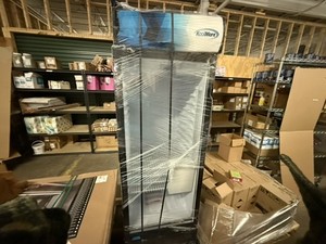 lot 01 image: KoolMore Commercial Refrigerator