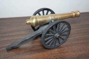 lot 151A image: Desktop Cannon