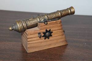 lot 171A image: Desktop Cannon