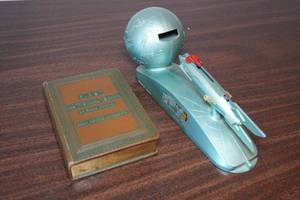 lot 19 image: Antique Metal Coin Banks - First National Bank