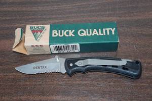 lot 20 image: Buck Knives Serrated Lite Flick It Folding Knife - Pentax Cameras