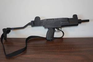 lot 22 image: Crosman Z77 Pellet Gun