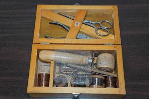lot 27 image: Wire Weaving Kit
