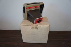 lot 29 image: Vintage Coca-Cola Camera