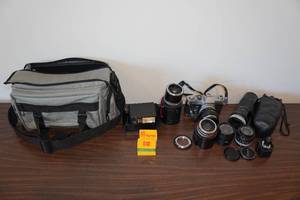 lot 32 image: Canon FTb 35mm SLR Camera with Accessories