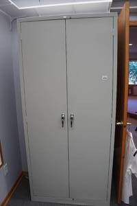 lot 358 image: Metal Cabinet with Contents